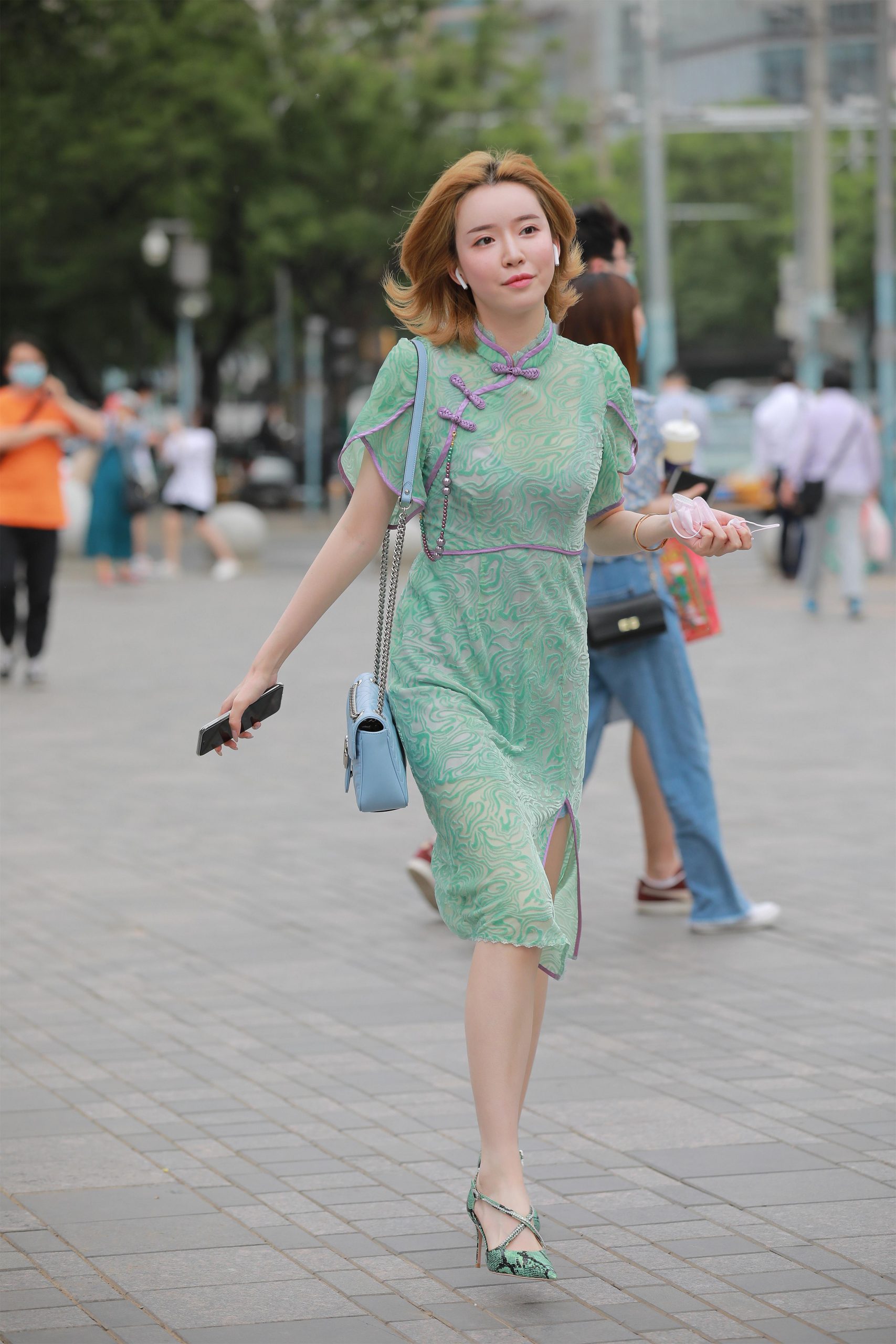 浅绿旗袍小姐姐【108P】
